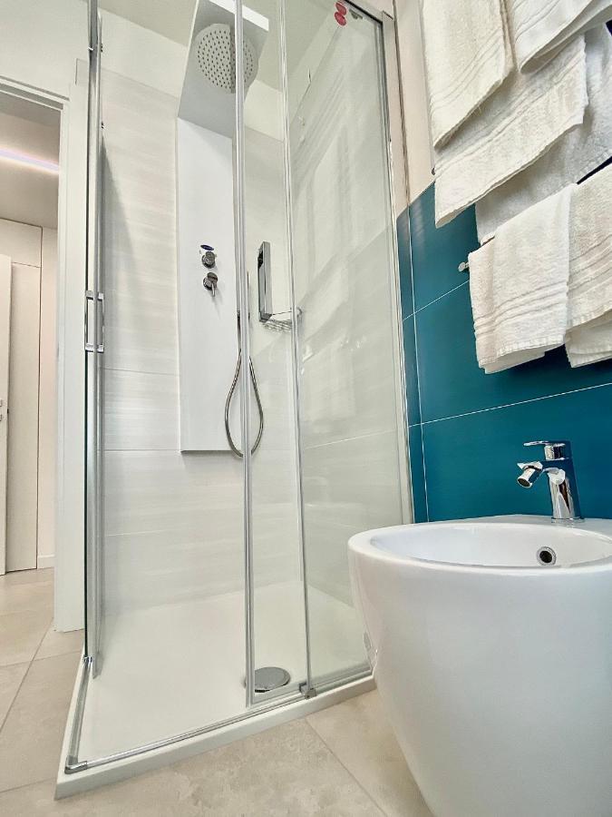 Em Apartments Lignano Sabbiadoro Bagian luar foto