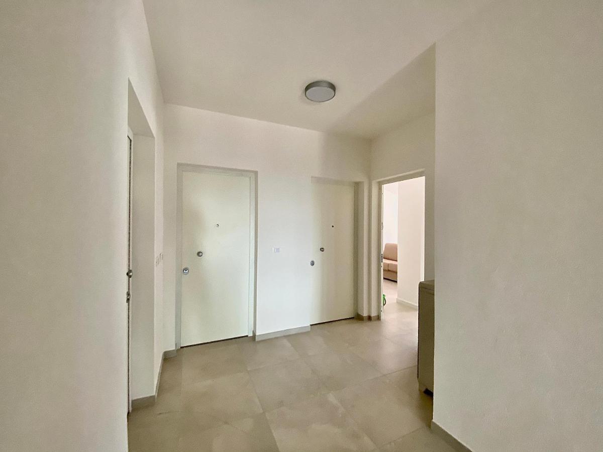 Em Apartments Lignano Sabbiadoro Bagian luar foto