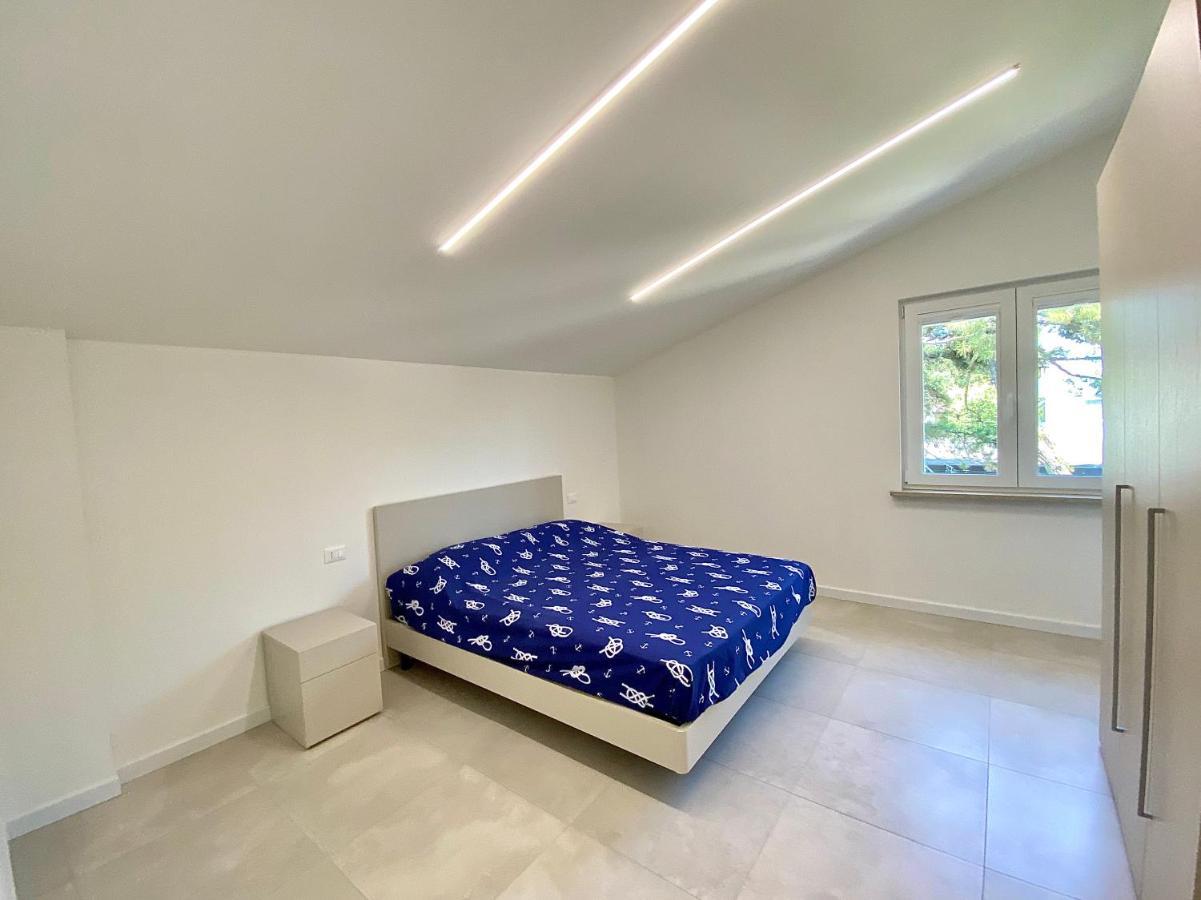 Em Apartments Lignano Sabbiadoro Bagian luar foto